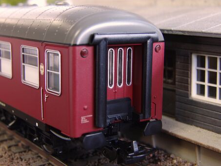 Schnellzug-Halbspeisewagen ARm216 DB IV