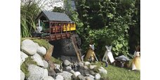 G Überdachte Brücke