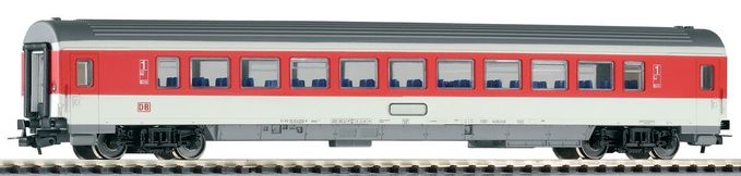 IC Personenwagen 1. Klasse + rotes Fensterband DB AG V