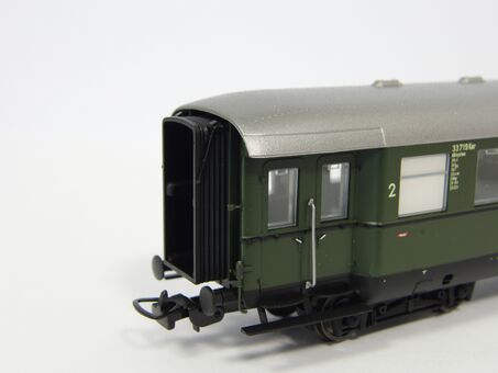 Schürzeneilzugwagen AB4yslwe 1./2. Klasse DB III
