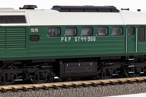 ST44 Diesel loco PKP IV