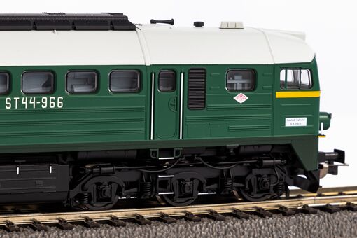ST44 Diesel loco PKP IV