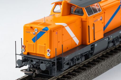 GER: Diesellok BR 211 NorthRail VI + DSS PluX22