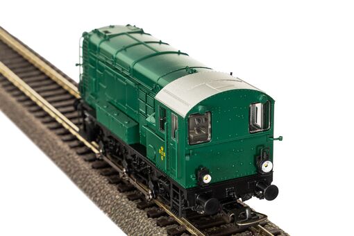 GER: Diesellok Rangiertraktor Rh 600 DSB III + DSS PluX22