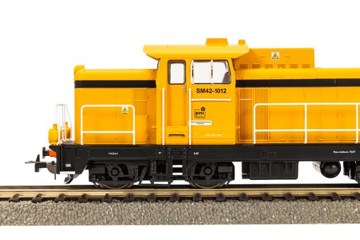 GER: Diesellok SM42 PNI gelb VI + DSS 8pol.