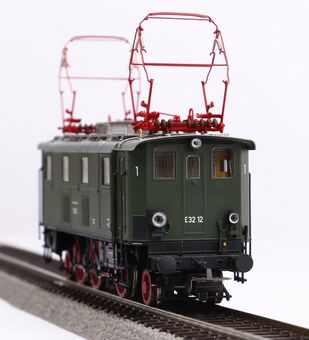 E-Lok BR E 32 DB III Wechselstromversion
