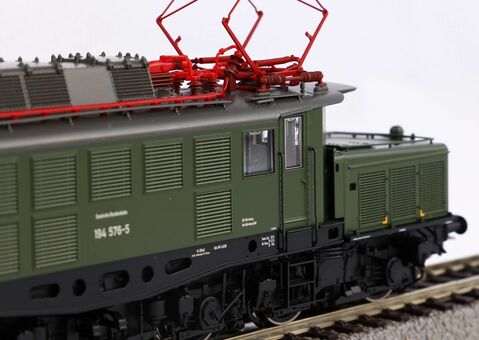~BR 194 Electric loco DB IV