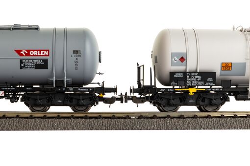GER: 2er Set Kesselwagen 406Ra Orlen VI