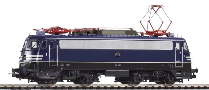 E-Lok E10 477 mit Warnstreifen DB III