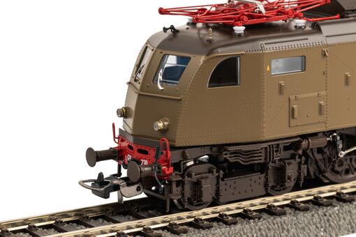 E-Lok BR E.428 3. aerodynamische Serie FS III