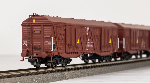 2-pk 401Ka Boxcars PKP IV