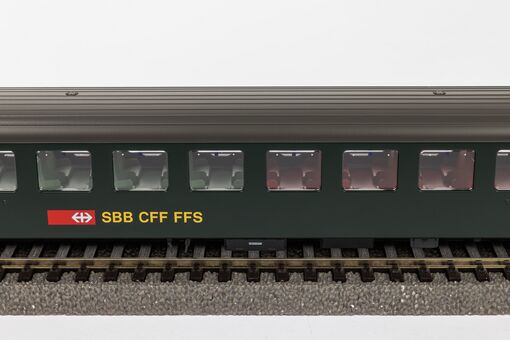 GER: Personenwagen EW I 2. Klasse grün, neue Schrift SBB Ep. V