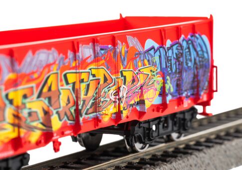 GER: Ergänzungs-Set – Güterwagen Eaos mit Graffiti und Gleiserweiterung (Bettungsgleis)