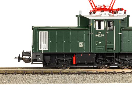 GER: E-Lok Rh 1067 gr&uuml;n &Ouml;BB III + DSS PluX22