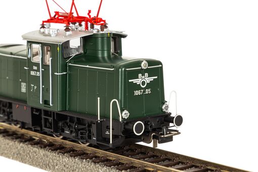 GER: E-Lok Rh 1067 gr&uuml;n &Ouml;BB III + DSS PluX22