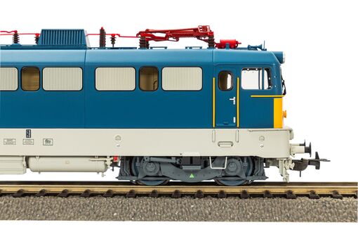 GER: E-Lok 431.194 MAV VI + DSS PluX22