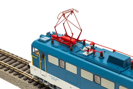 GER: E-Lok 431.194 MAV VI + DSS PluX22