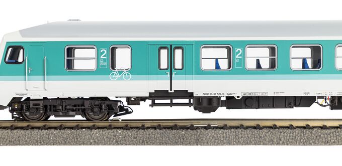 GER: Halberstädter Mitteleinstiegssteuerwagen mintgrün DB AG Ep. V