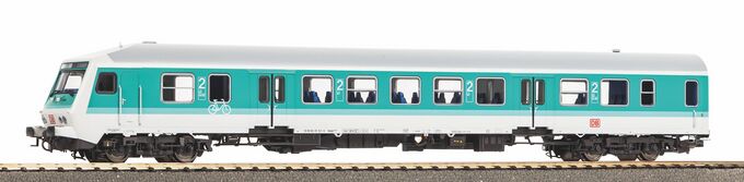GER: Halberstädter Mitteleinstiegssteuerwagen mintgrün DB AG Ep. V