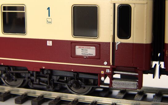 IC Großraumwagen 1. Klasse Apmz 121 DB IV