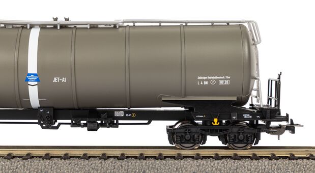 Knickkesselwagen Zans Jet A-1 CH-LBA VI