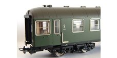 Mitteleinstiegssteuerwagen 2. Klasse Bymf DB IV