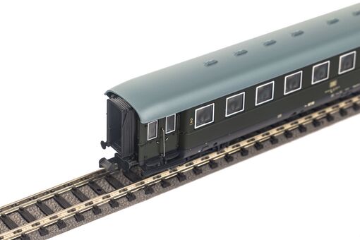 N Schürzeneilzugwagen 2. Klasse DB IV