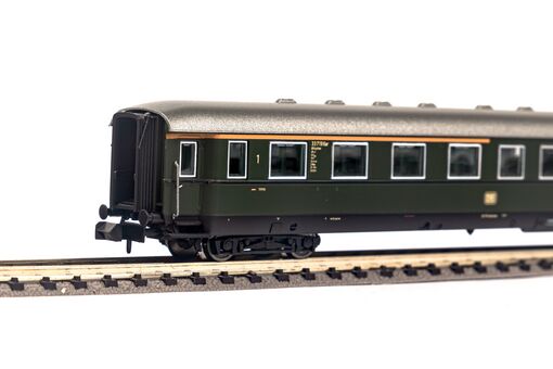 N Schürzeneilzugwagen 1./2. Klasse DB III