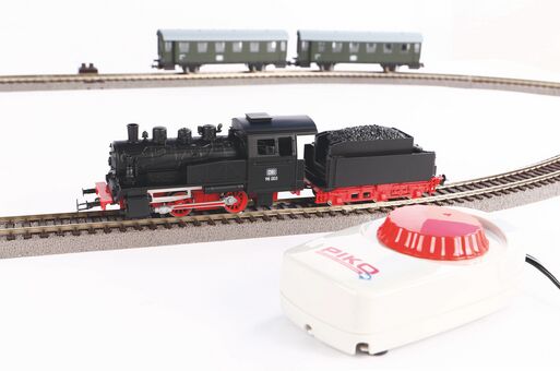 Starter Set Passenger Train DB with Steam loco + tender, PIKO A-Track w. Railbed