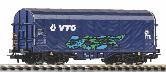 Tarpaulin Car VTG VI, w grafitti