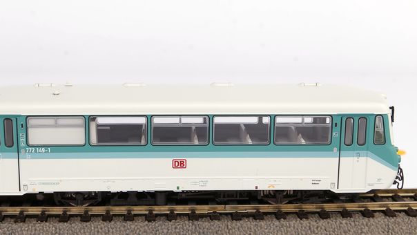 Railcar/Sound BR 772 + Control car DB AG V + PluX22 Dec.