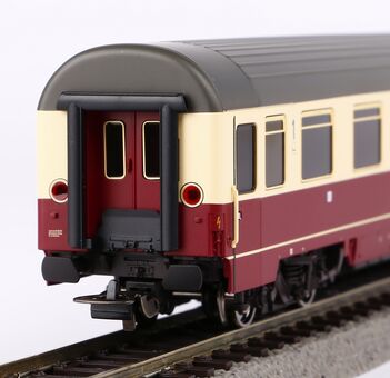 Express Coach Eurofima 1st cl. DB IV