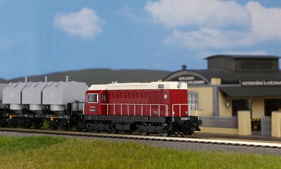 Sound-Diesellok BR 107 DR IV Wechselstromversion, inkl. PIKO Sound-Decoder und Digital-Kupplung