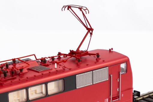 BR 111 Electric loco DB AG Orient red V Sound