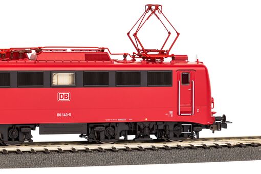GER: Sound-E-Lok BR 110 mit Latz DB AG V, inkl. PIKO Sound-Decoder
