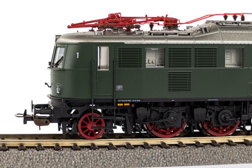 GER: Sound-E-Lok BR E 18 DB III, inkl. PIKO Sound-Decoder
