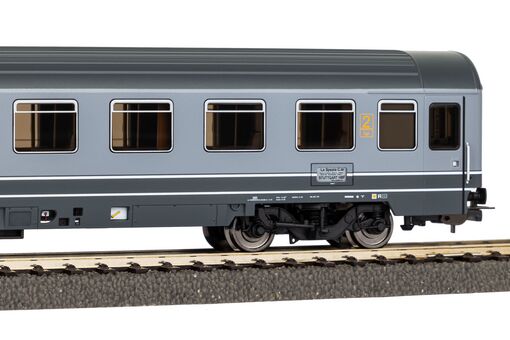 GER: Schnellzugwagen Eurofima 2. Klasse FS IV