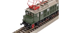 ~E 17 Electric DB III Sound