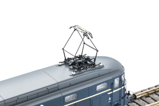 GER: ~E-Lok/Sound Rh 1000 blau NS IV + PluX22 Dec.