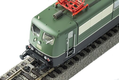 GER: ~E-Lok/Sound BR 151 grün DB IV + PluX22 Dec.