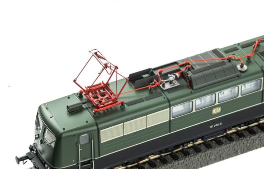 GER: ~E-Lok/Sound BR 151 grün DB IV + PluX22 Dec.