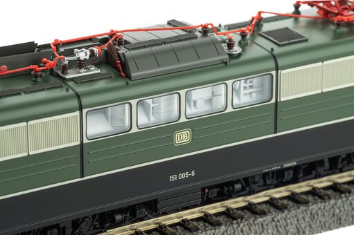 GER: ~E-Lok/Sound BR 151 grün DB IV + PluX22 Dec.