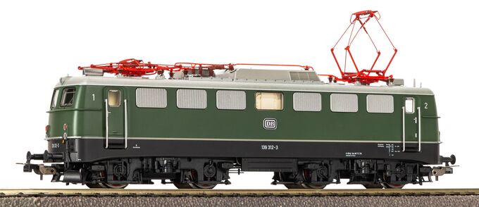GER: E-Lok/Sound BR 139 gr&uuml;n DB IV + PluX22 Dec.