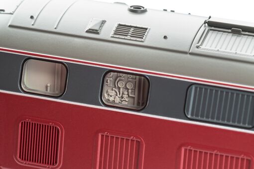 GER: ~Diesellok/Sound BR 215 DB IV + PluX22 Dec.