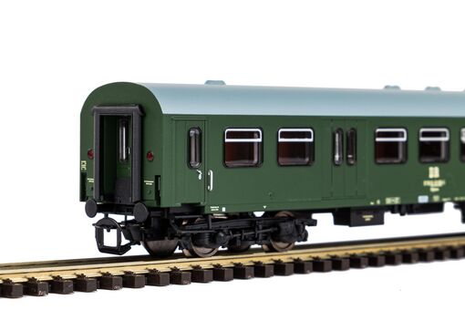TT Rekowagen 2. Klasse mit Gepäckabteil DR IV