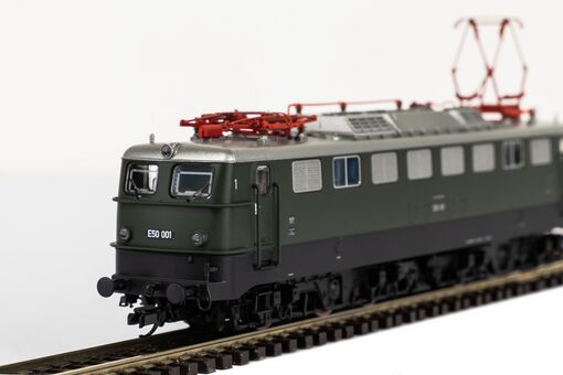 TT E-Lok BR 150 DB III