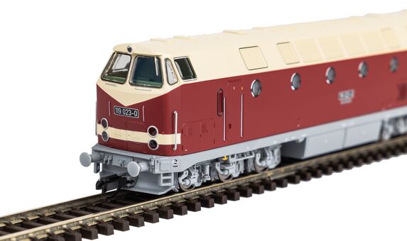 TT Diesellok BR 119 DR IV, Spitzenlicht oben