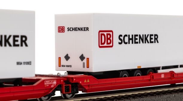 Taschenwagen T3000e mit 2 "DB Schenker" Trailern DB AG VI