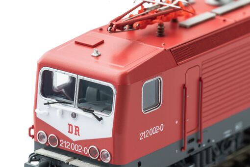 GER: TT E-Lok BR 212 DR IV