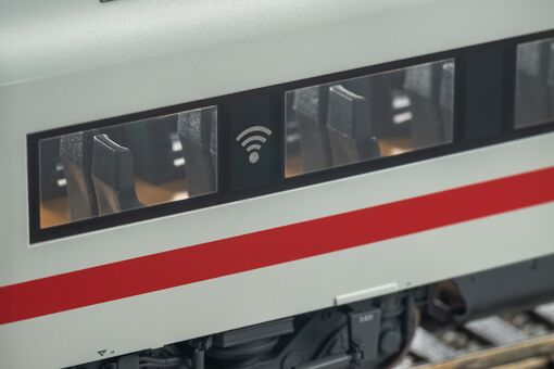 GER: Zugset Metropolitan BR 101 + 2 Personenwg. + Steuerwg. DB AG VI 